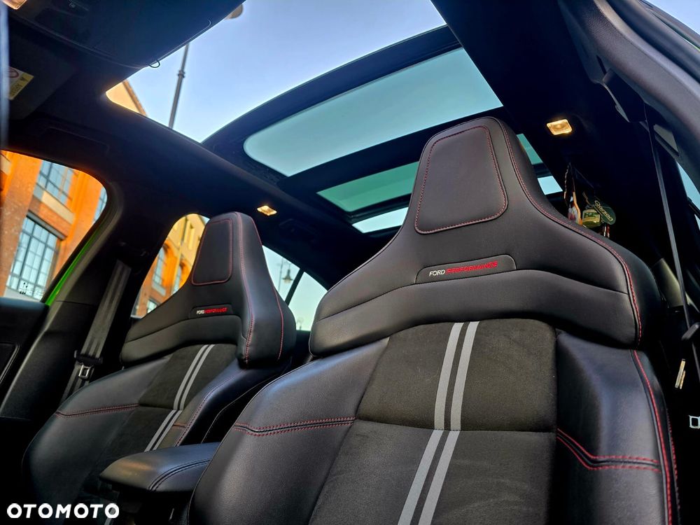 Ford Focus 2.3 EcoBoost ST X - 12