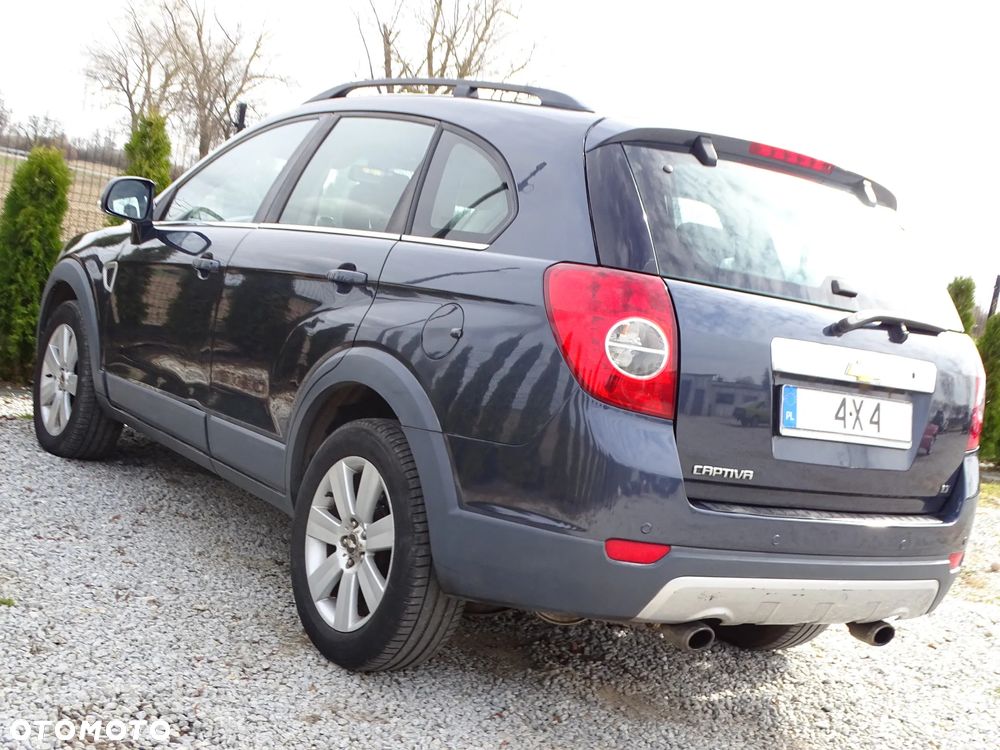 Chevrolet Captiva 2.0 d LT high (deu) - 32