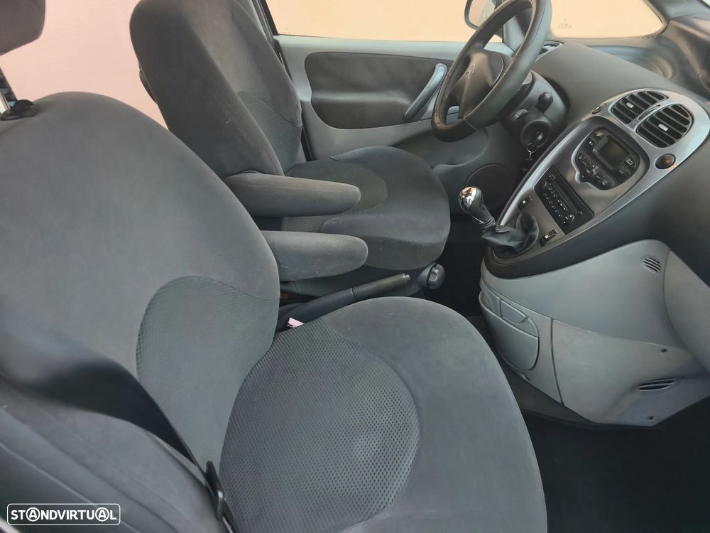 Citroën Xsara Picasso 1.6i Premier - 14