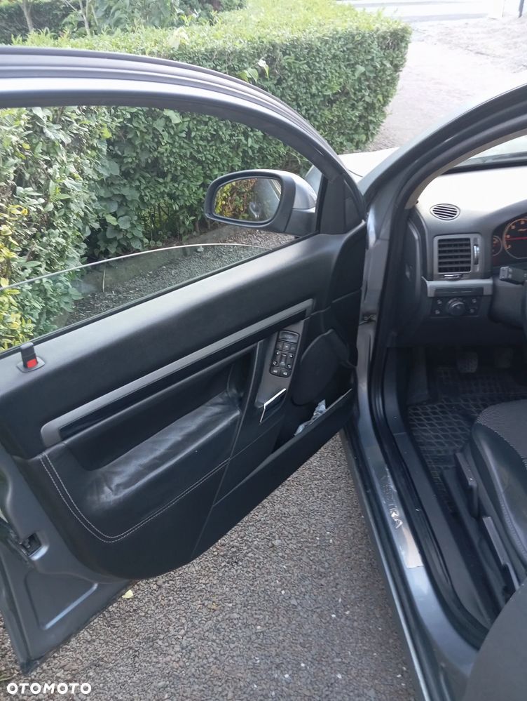 Opel Vectra 1.9 CDTI Cosmo - 7