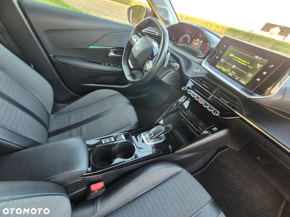 Peugeot 208 PureTech 100 EAT8 GT Pack - 8