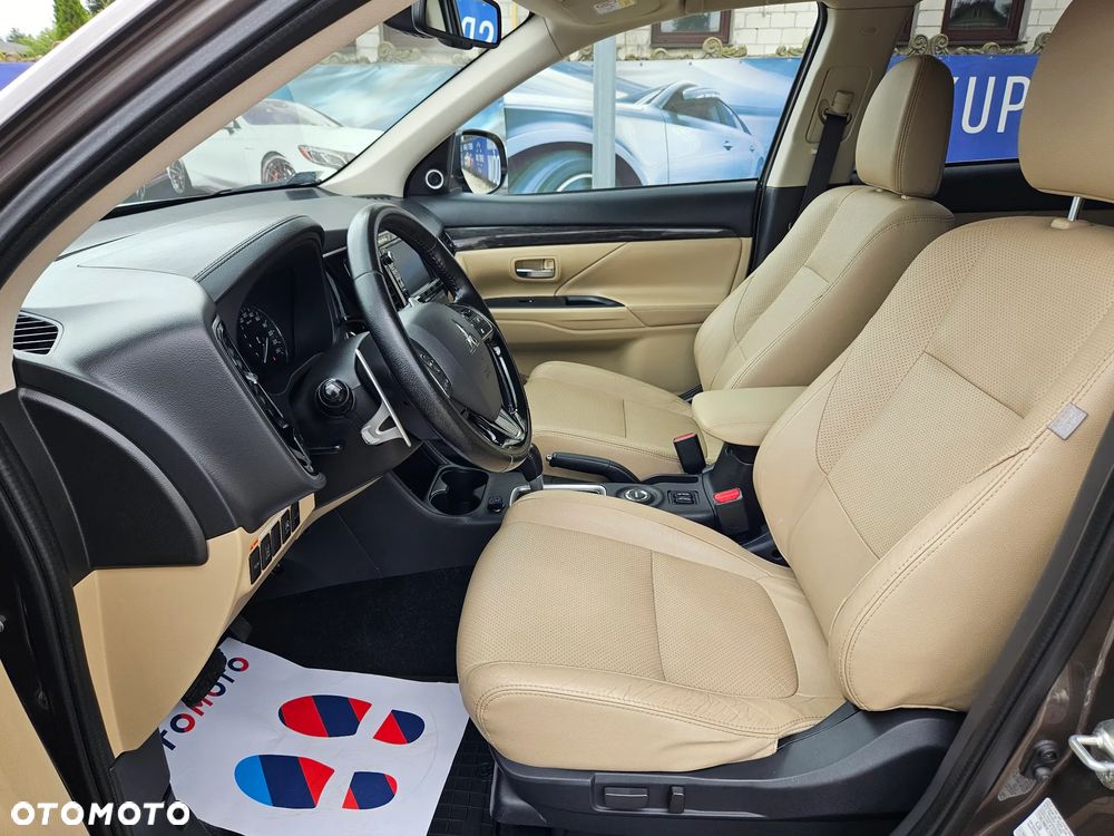 Mitsubishi Outlander 2.0 Intense + SDA 4WD CVT - 19