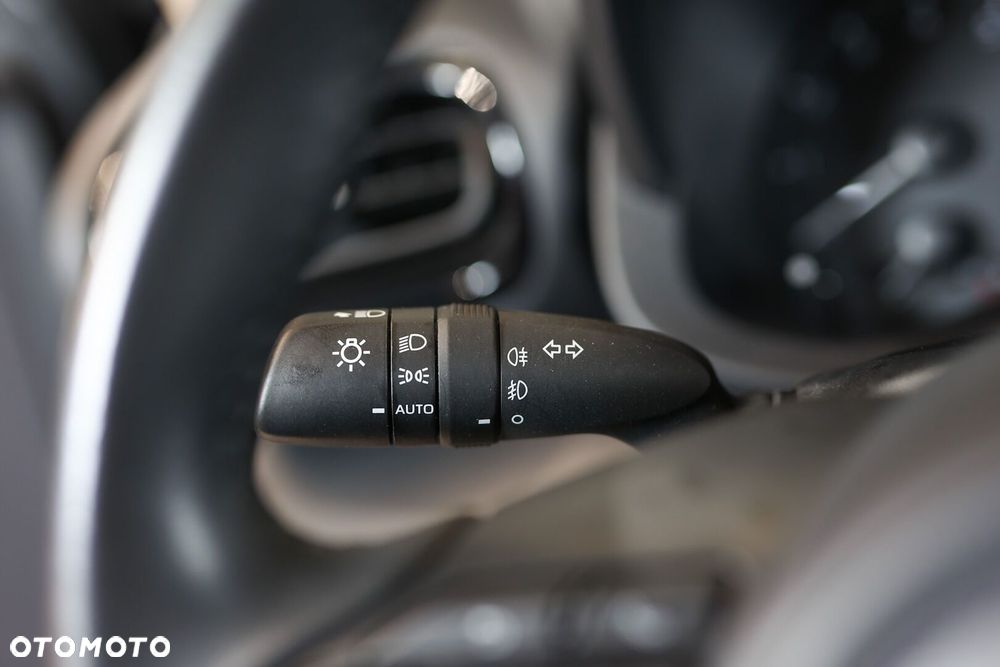Toyota Yaris 1.5 Comfort - 36
