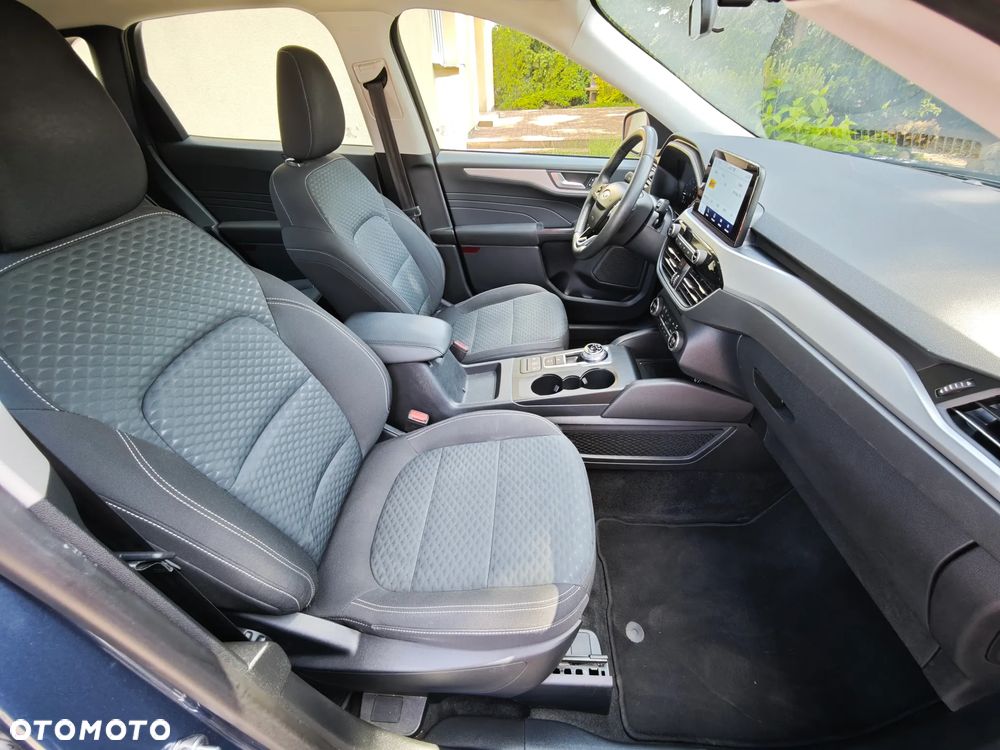 Ford Kuga 1.5 TDCi 2x4 Cool & Connect - 29
