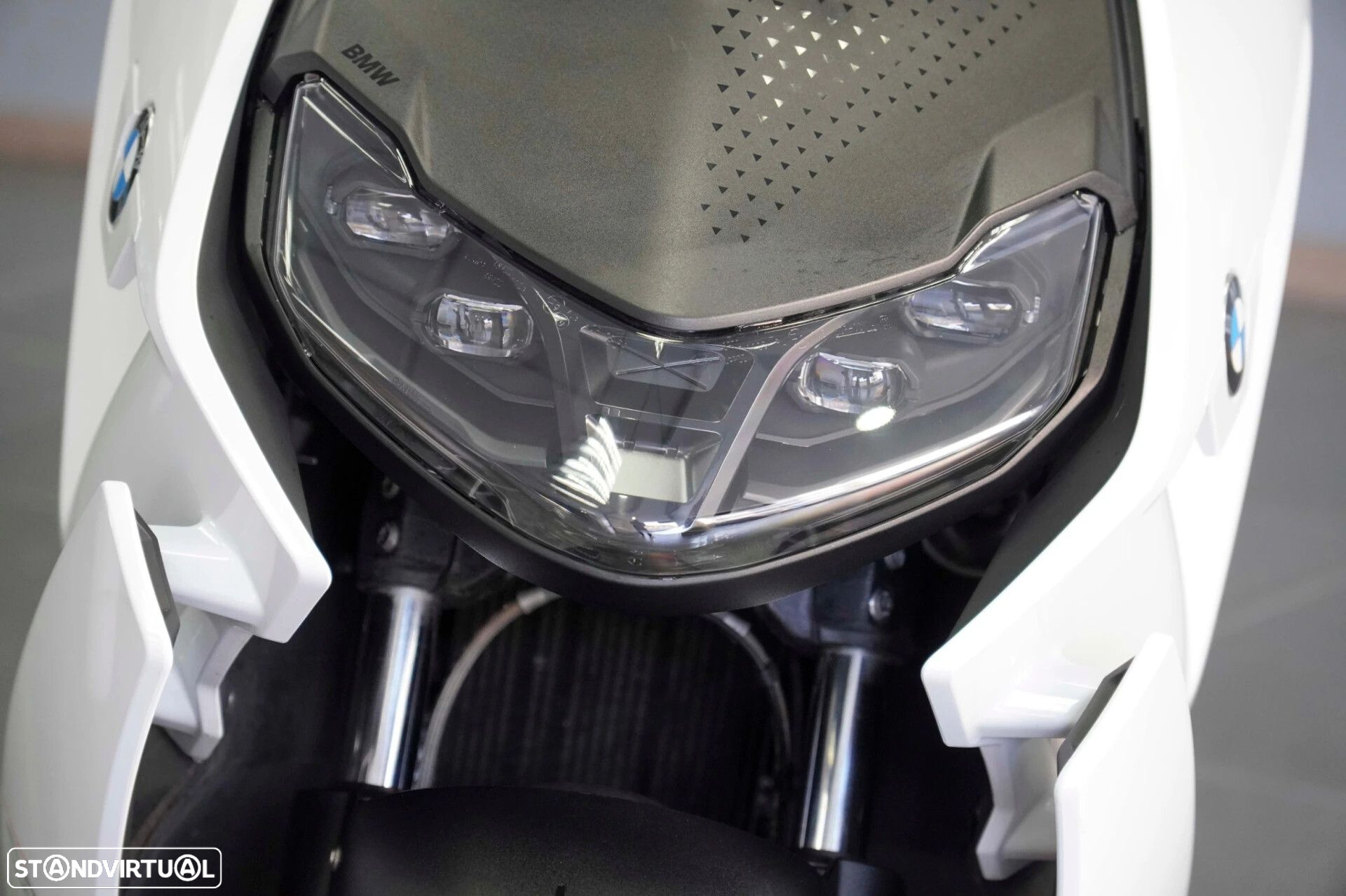 BMW CE 04 - 13