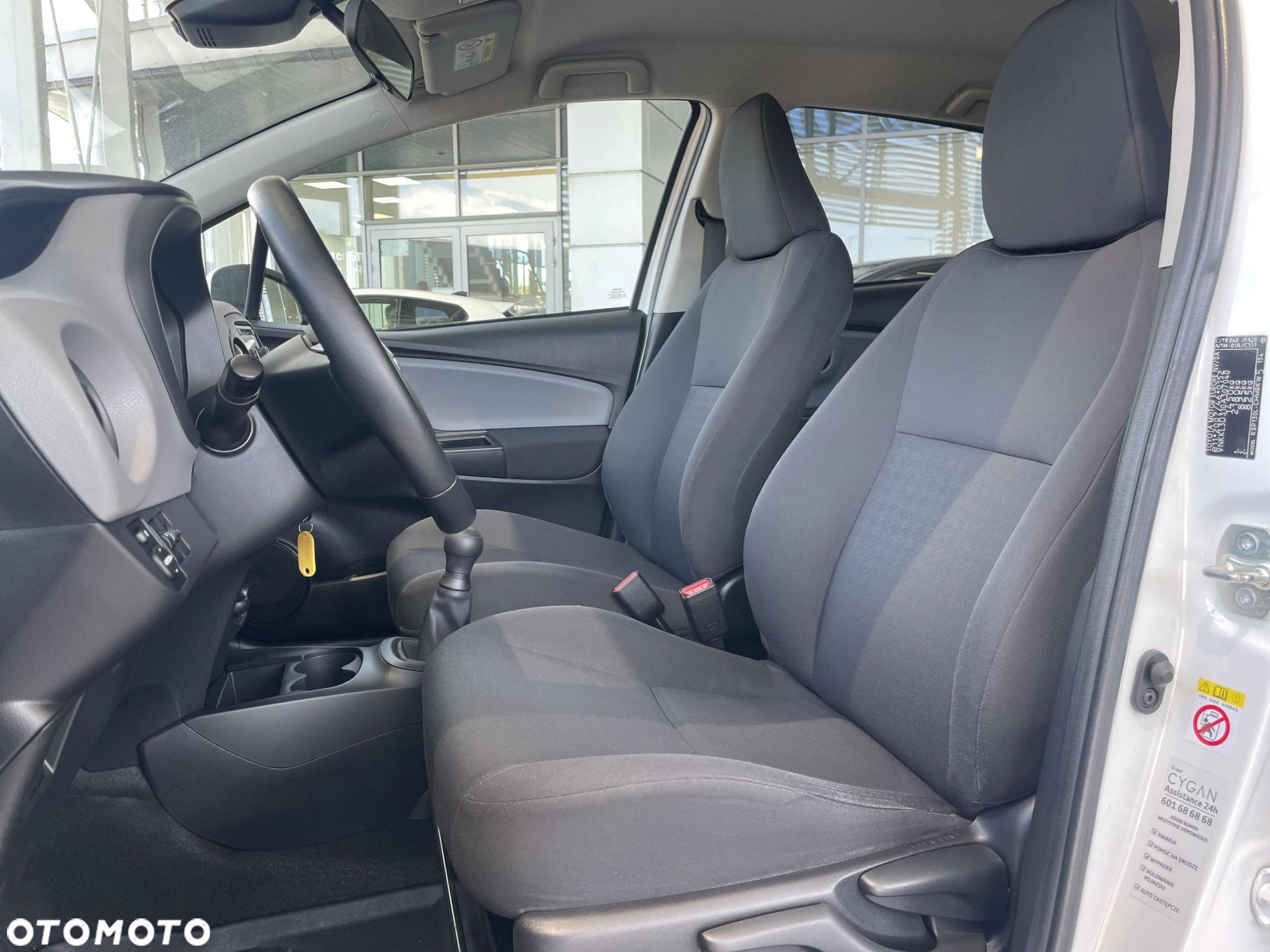 Toyota Yaris - 15