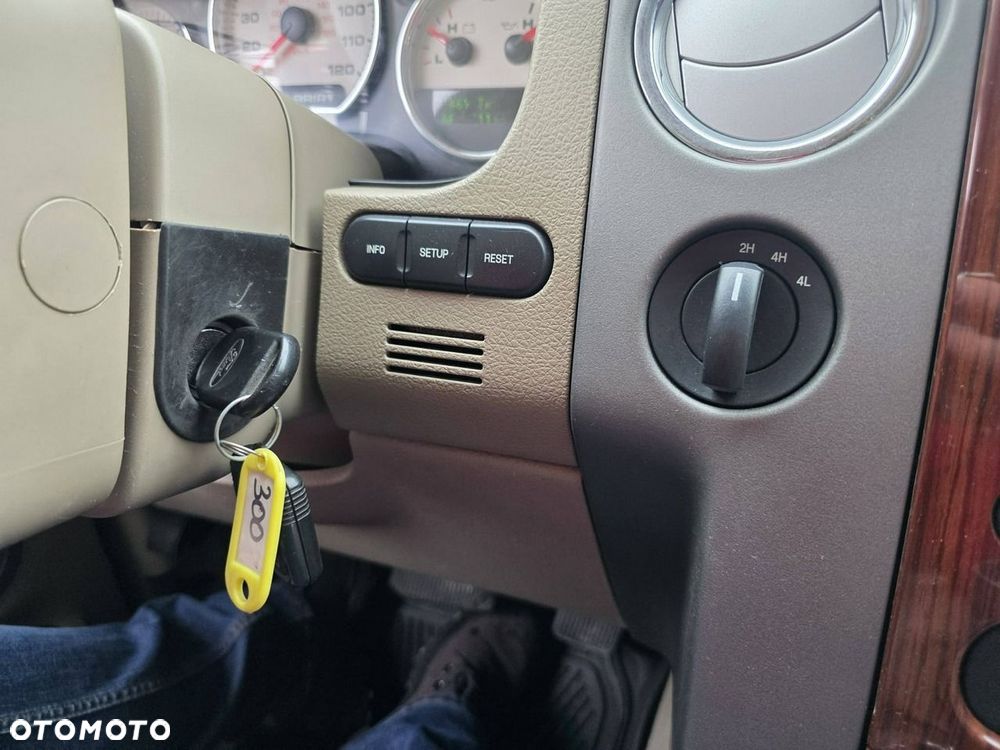 Ford F150 - 15