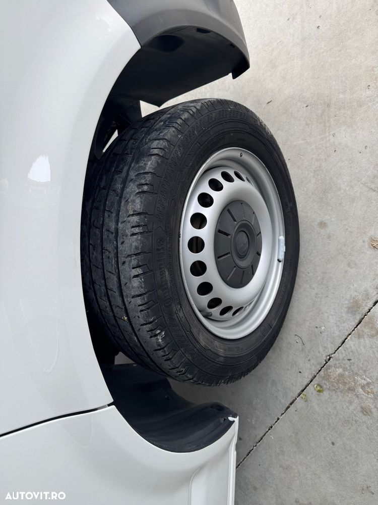 Volkswagen Transporter - 25