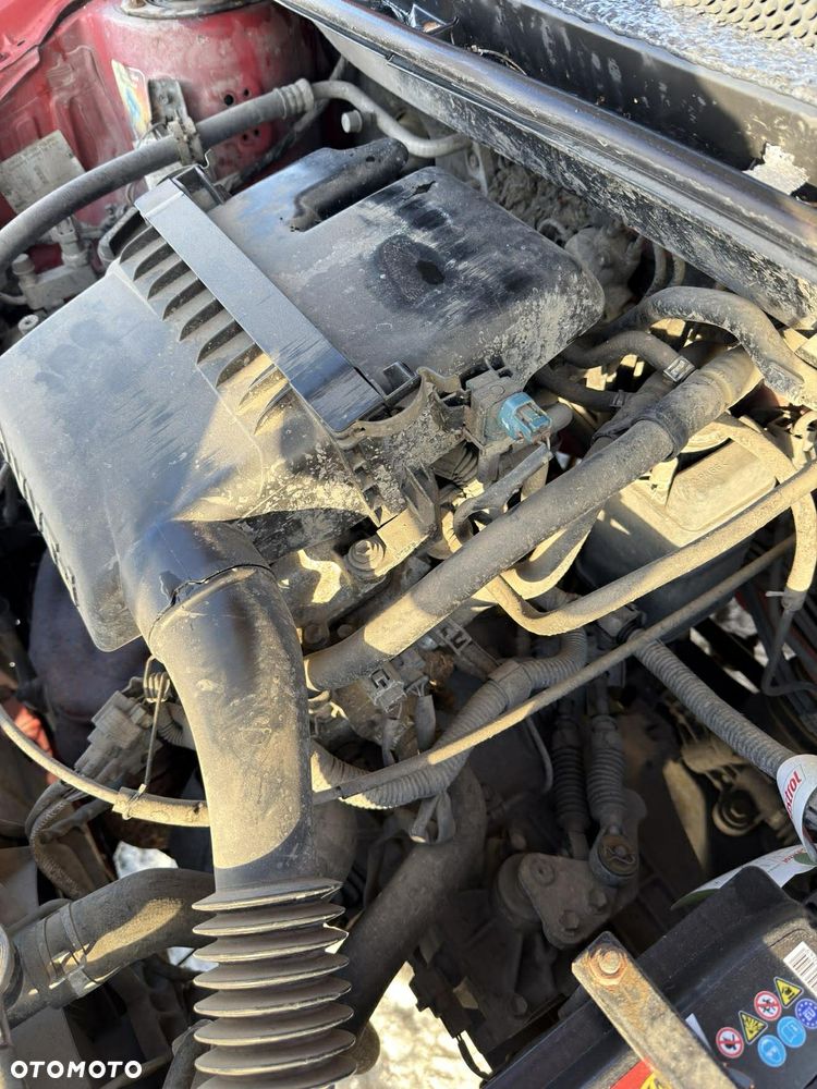 Toyota Yaris 1.0 Terra - 25