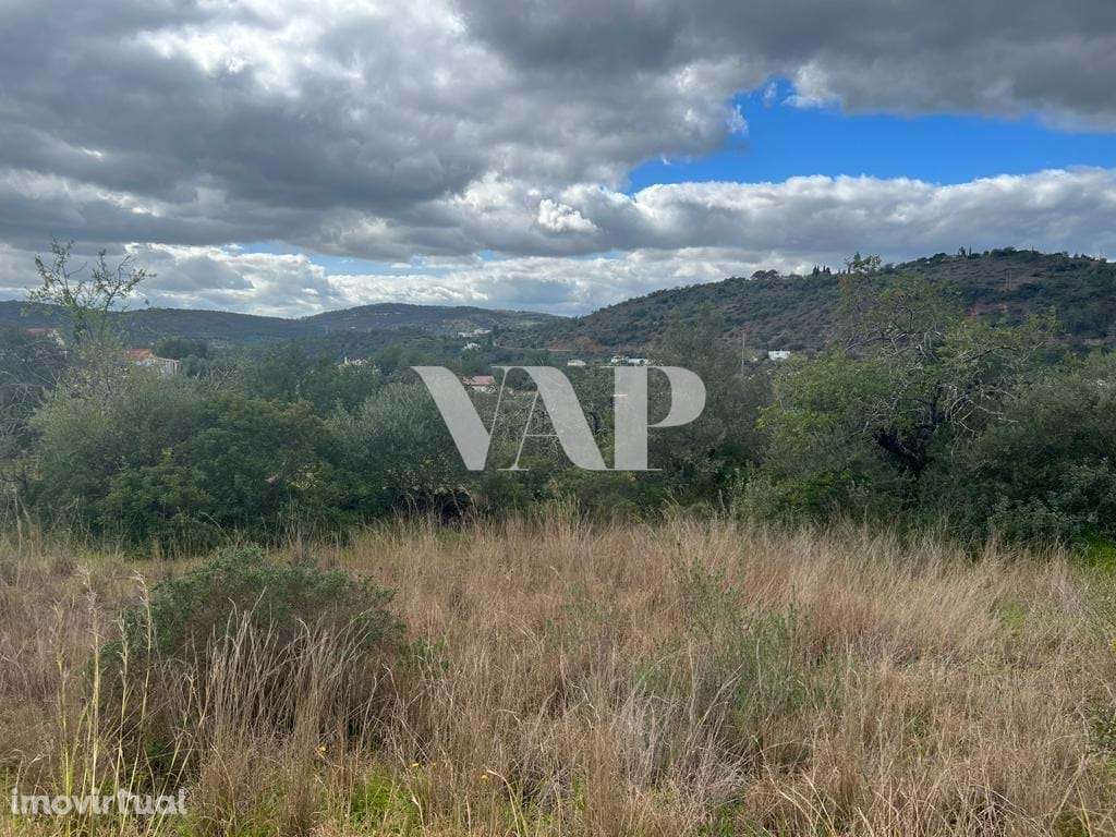 Terreno urbano com ruína em Querença, com vista serra - Grande imagem: 5/7