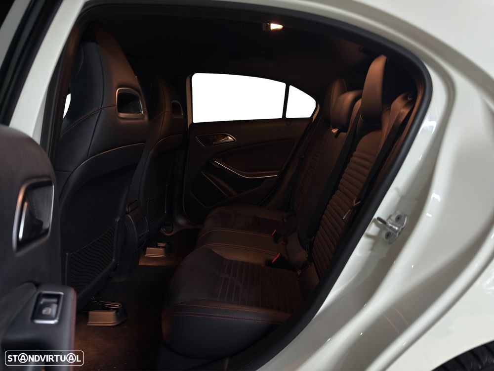 Mercedes-Benz A 220 CDI 7G-DCT AMG Line - 11