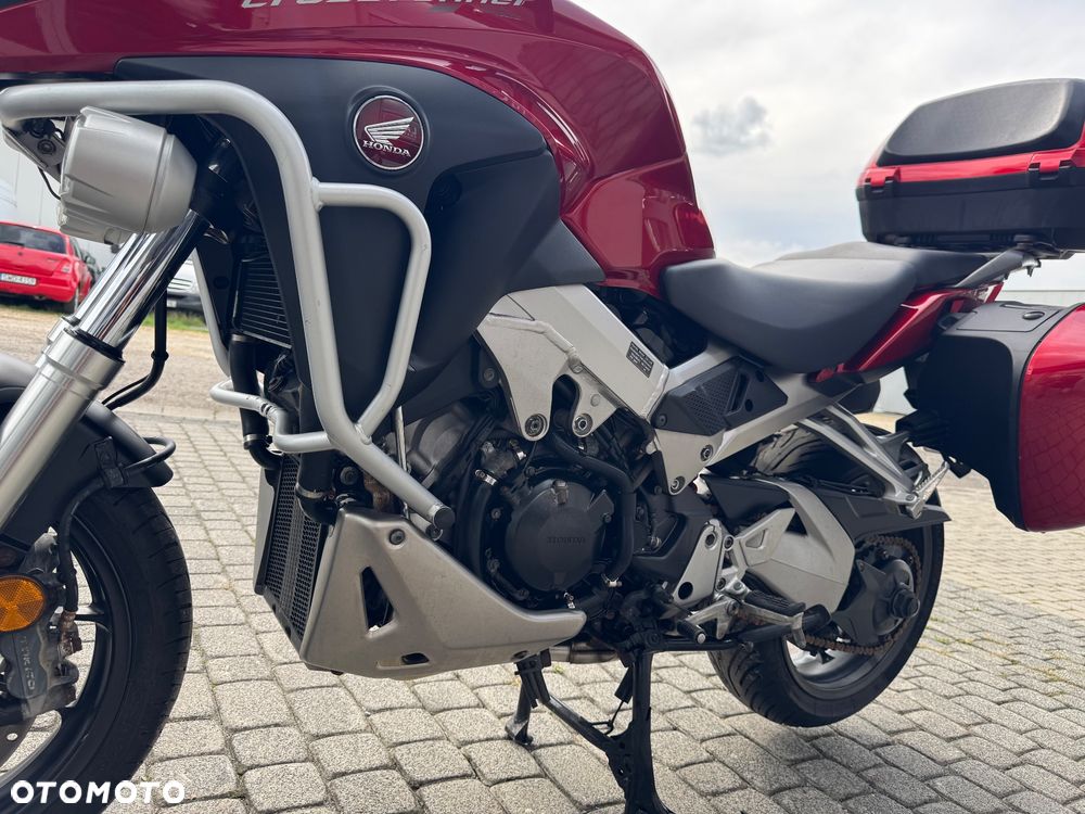 Honda VFR - 7