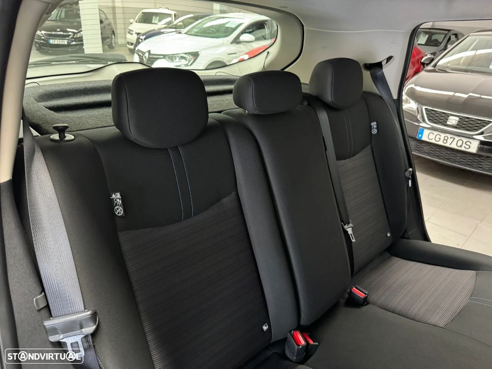 Nissan Leaf Acenta - 22
