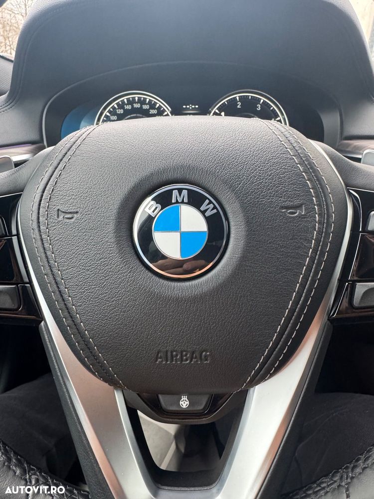 BMW Seria 5 520d Aut. M Sport Edition - 8