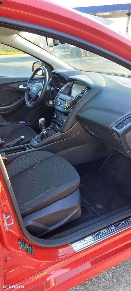 Ford Focus 1.5 EcoBoost ST-Line Red ASS - 9