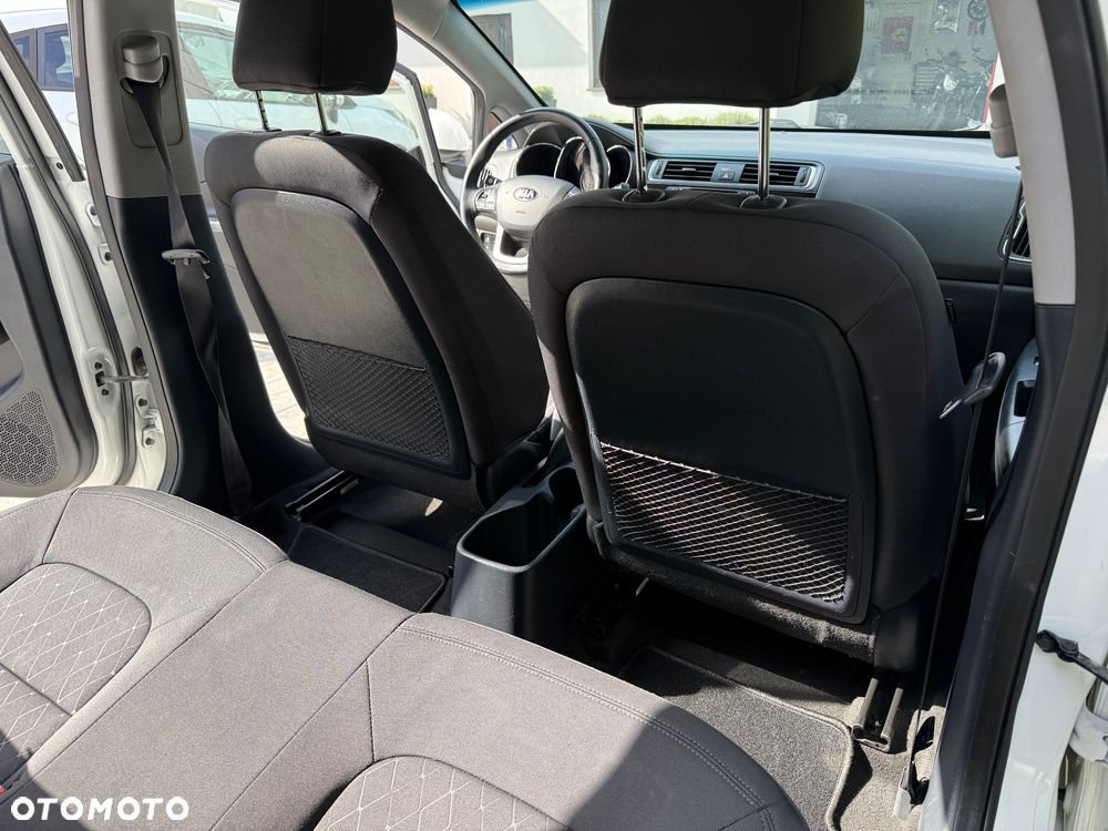 Kia Rio 1.2 Business Line - 14