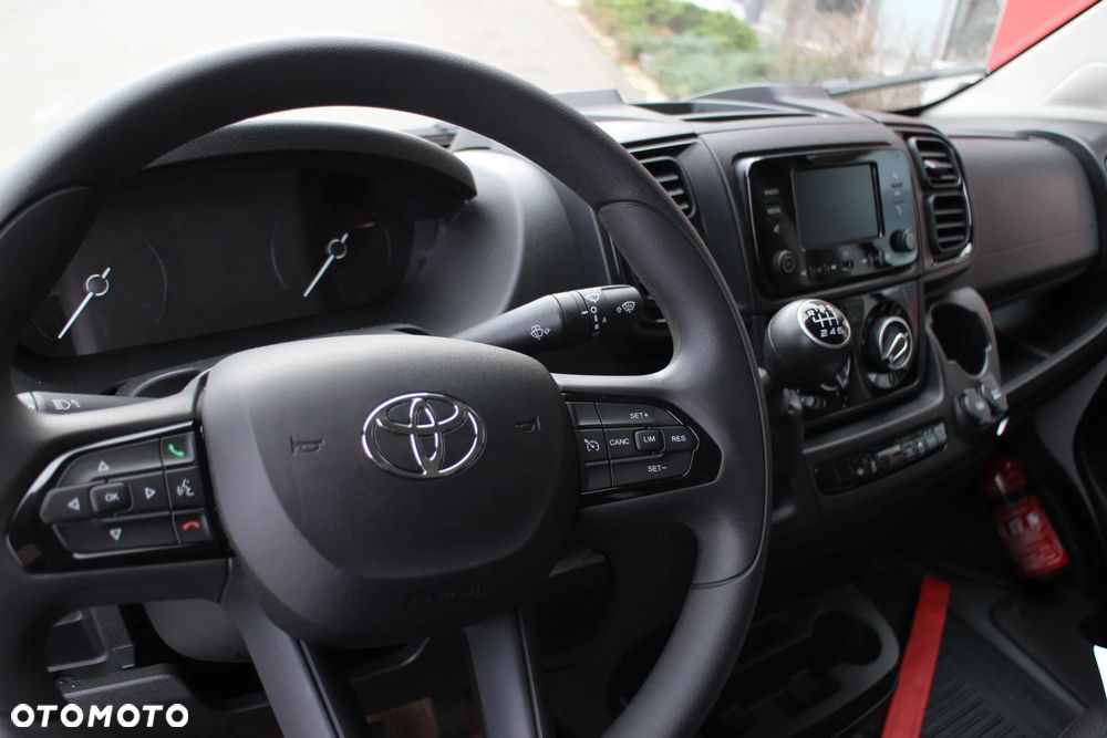 Toyota PROACE MAX - 8