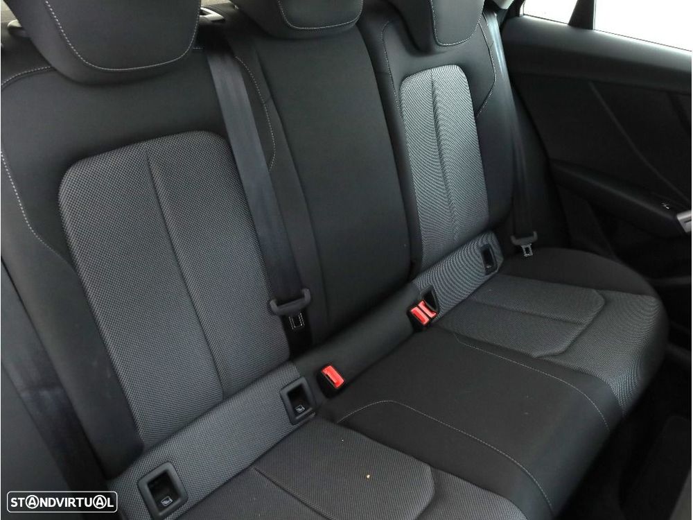 Audi Q2 30 TFSI Advanced - 16