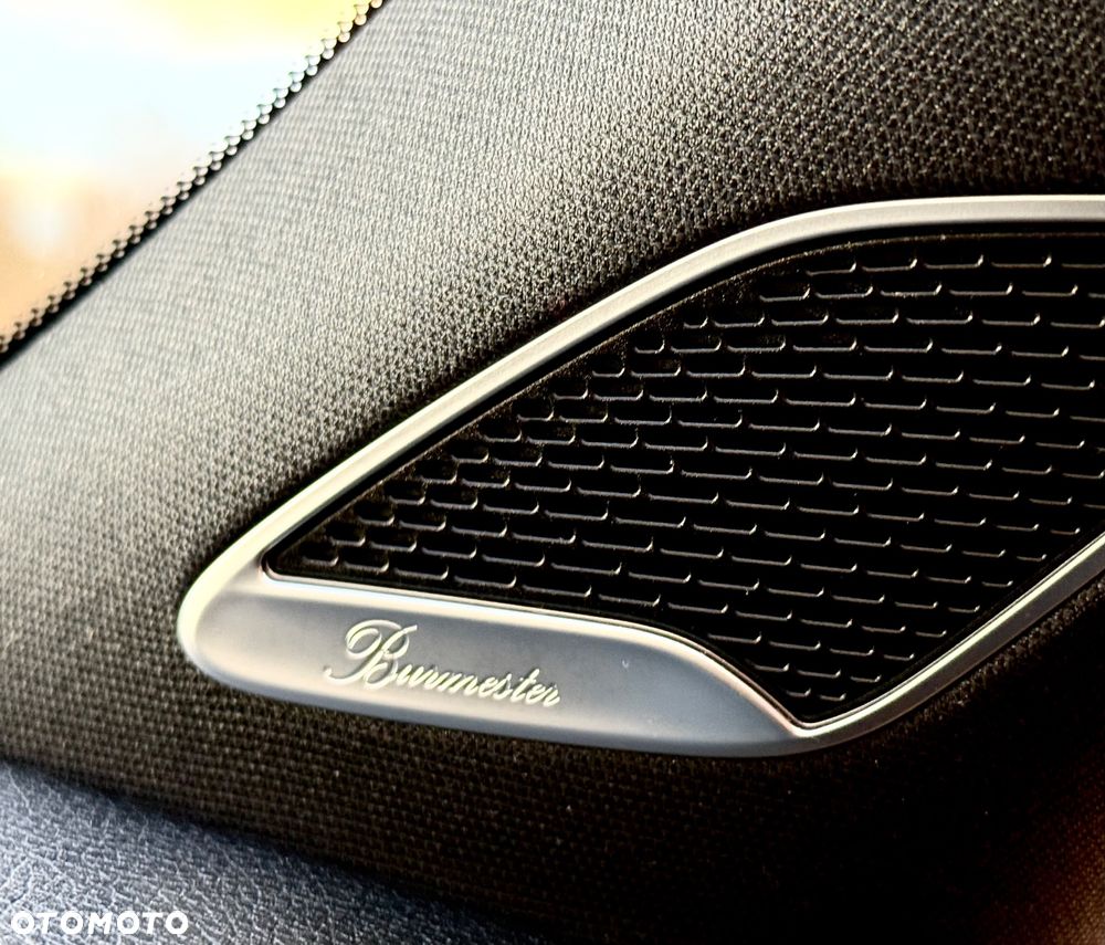 Mercedes-Benz GLB 250 4-Matic AMG Line 8G-DCT - 8