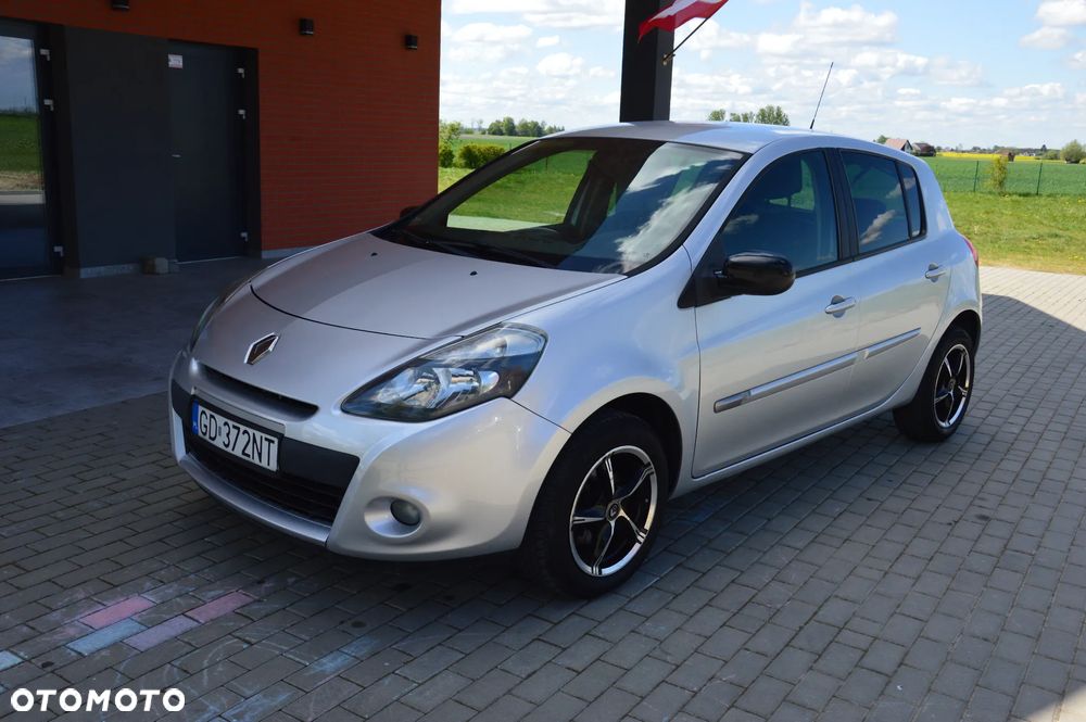Renault Clio - 2