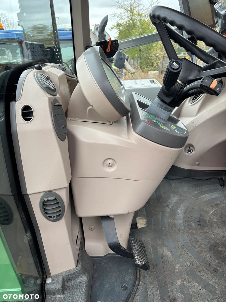 Fendt 824 - 23