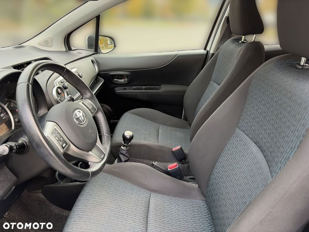 Toyota Yaris 1.33 Premium - 14