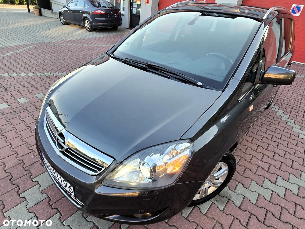 Opel Zafira 1.8 Innovation 110 Jahre - 12