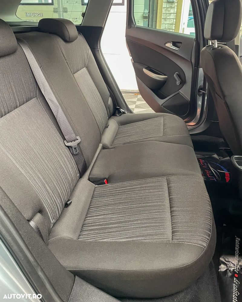 Opel Astra 1.7 CDTI Cosmo - 10