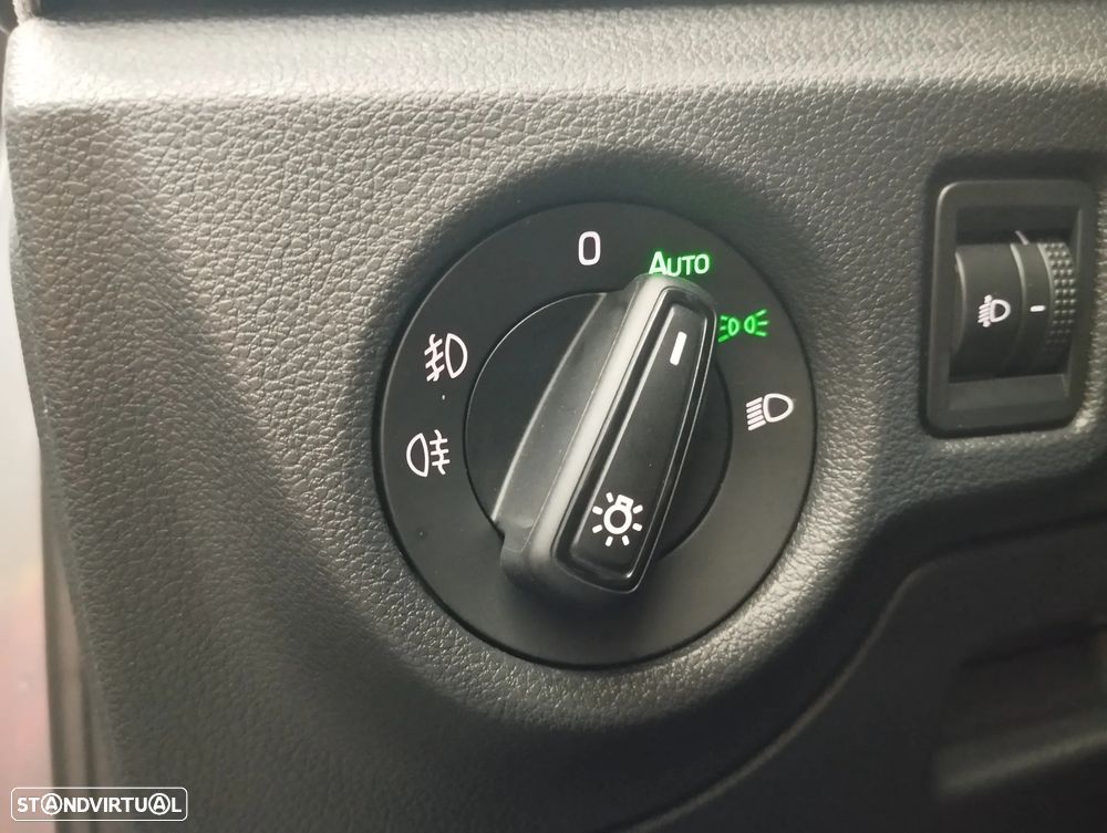 Skoda Kamiq 1.0 TSI Selection DSG - 20