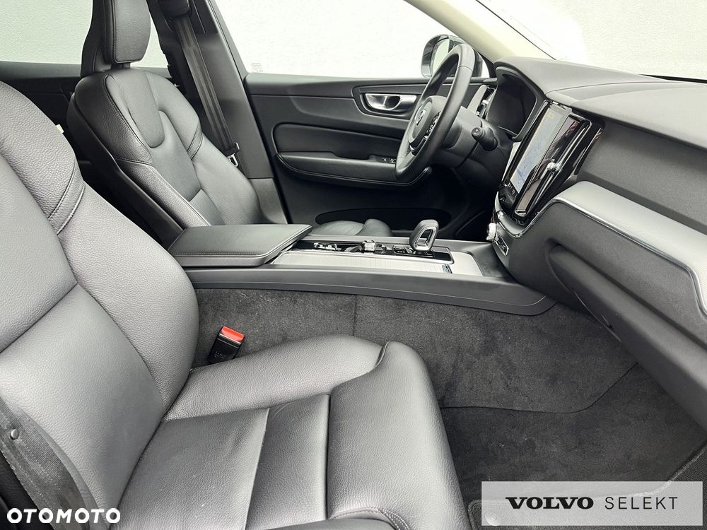 Volvo XC 60 - 30