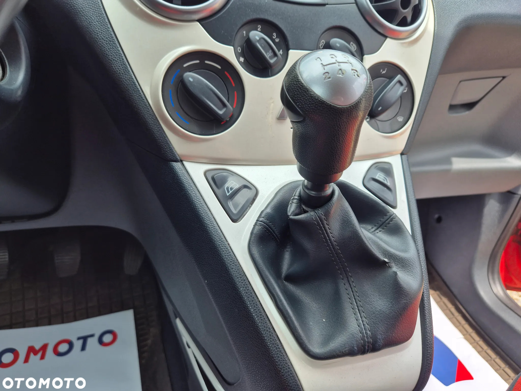 Ford KA 1.2 Ambiente - 24