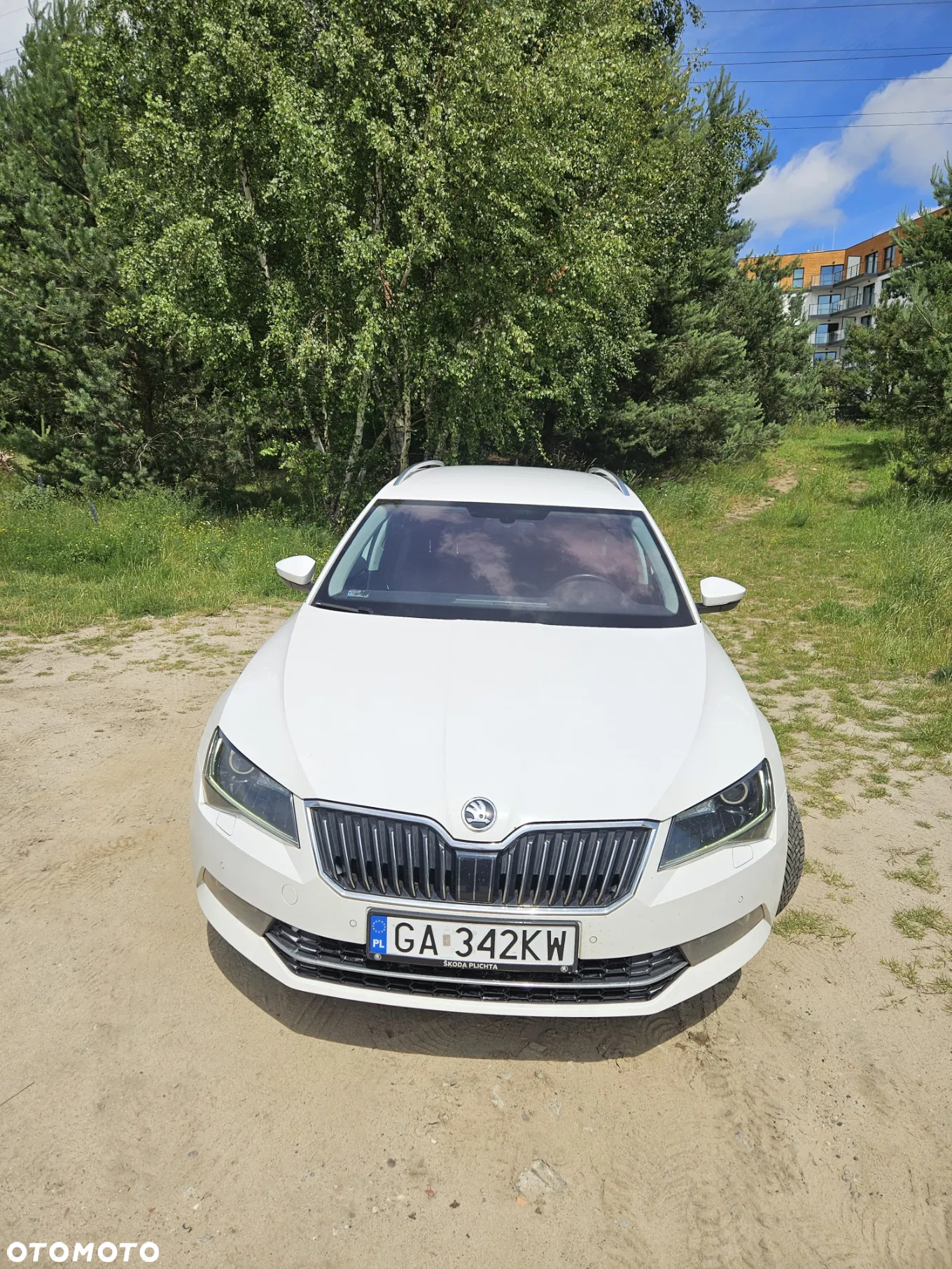 Skoda Superb 2.0 TDI Style DSG - 2