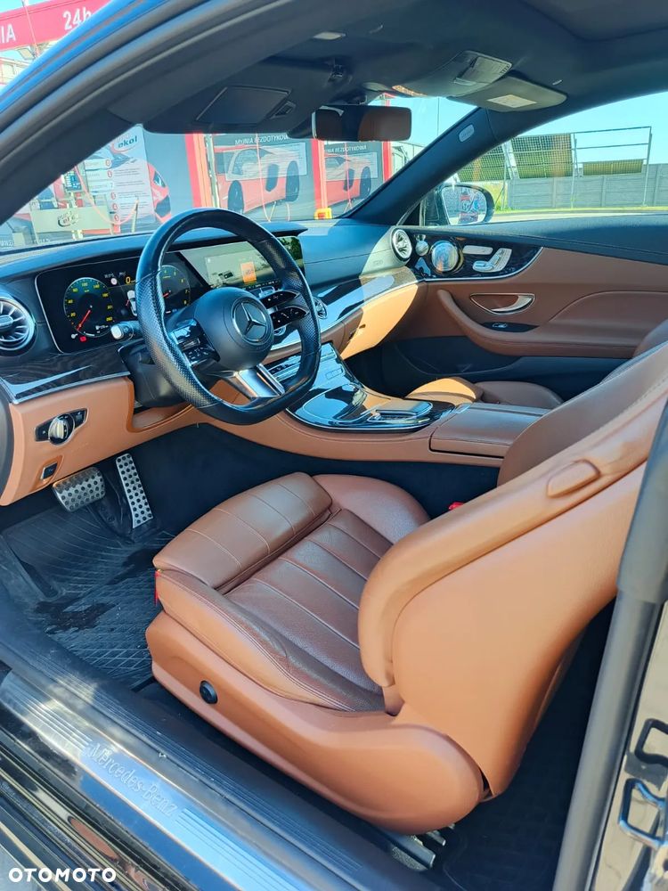 Mercedes-Benz Klasa E 200 Coupe 4-Matic 9G-TRONIC - 15