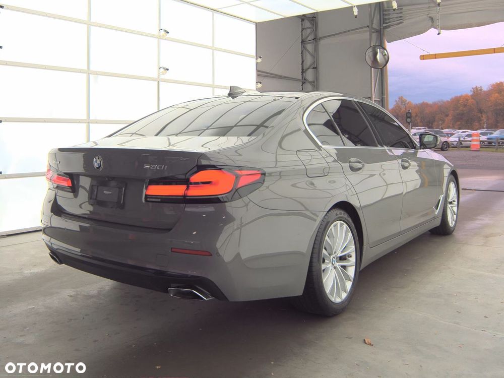 BMW Seria 5 530i xDrive - 5