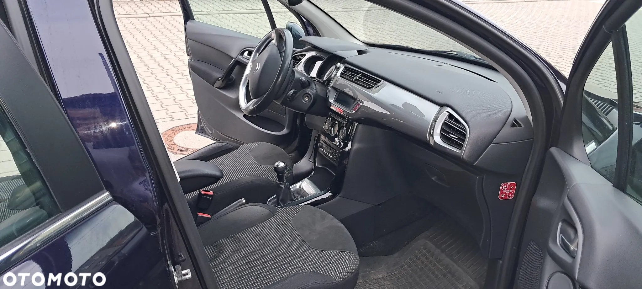 Citroën C3 1.2 PureTech Exclusive - 3