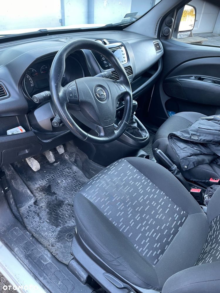 Opel Combo - 9