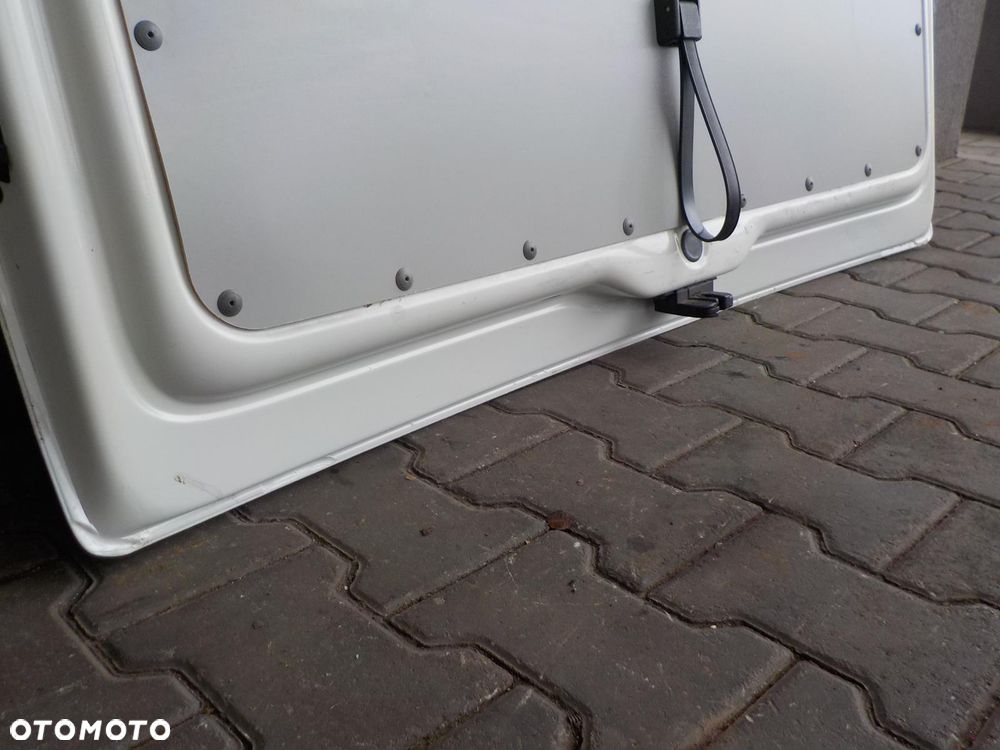 VW T5 KLAPA TYŁ TYLNA Z SZYBĄ - 12