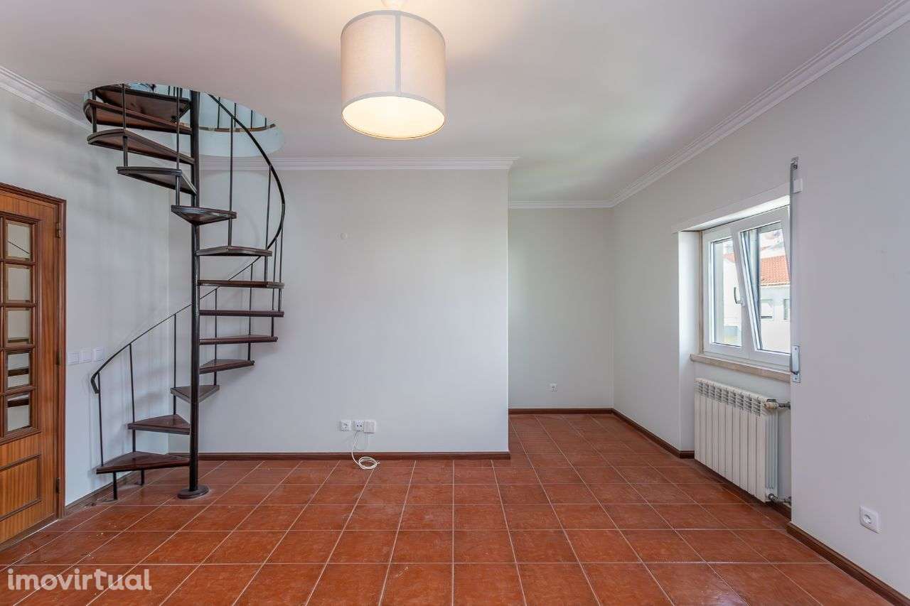 Vende-se T2 + 2 Varge Mondar - Grande imagem: 3/34