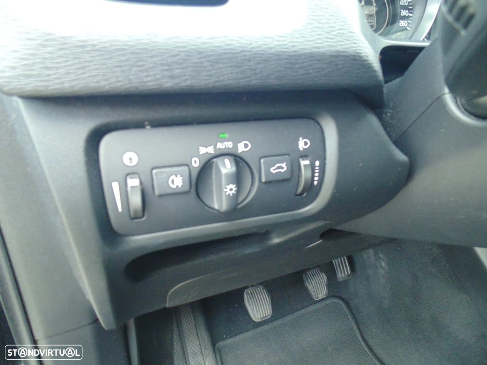 Volvo V40 1.6 D2 Kinetic Eco - 24