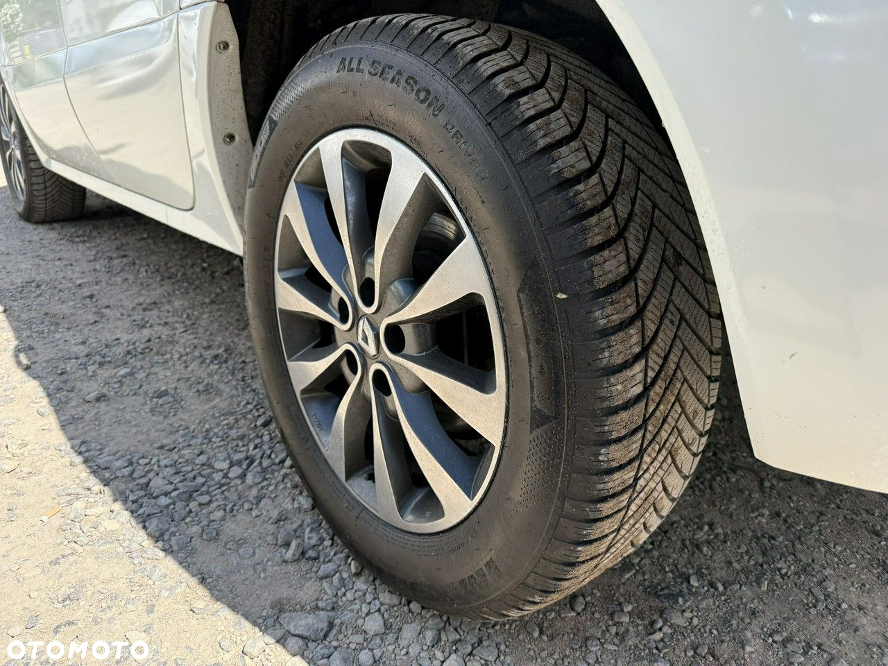 Renault Koleos - 11