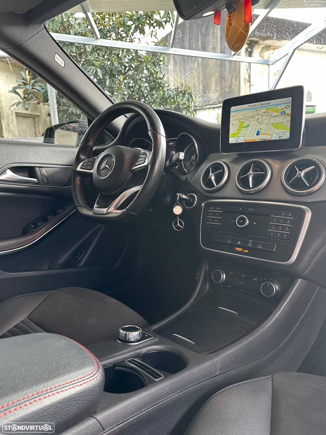 Mercedes-Benz CLA 200 d Shooting Brake AMG Line Aut. - 11
