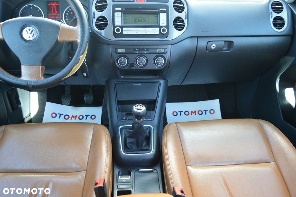 Volkswagen Tiguan - 21