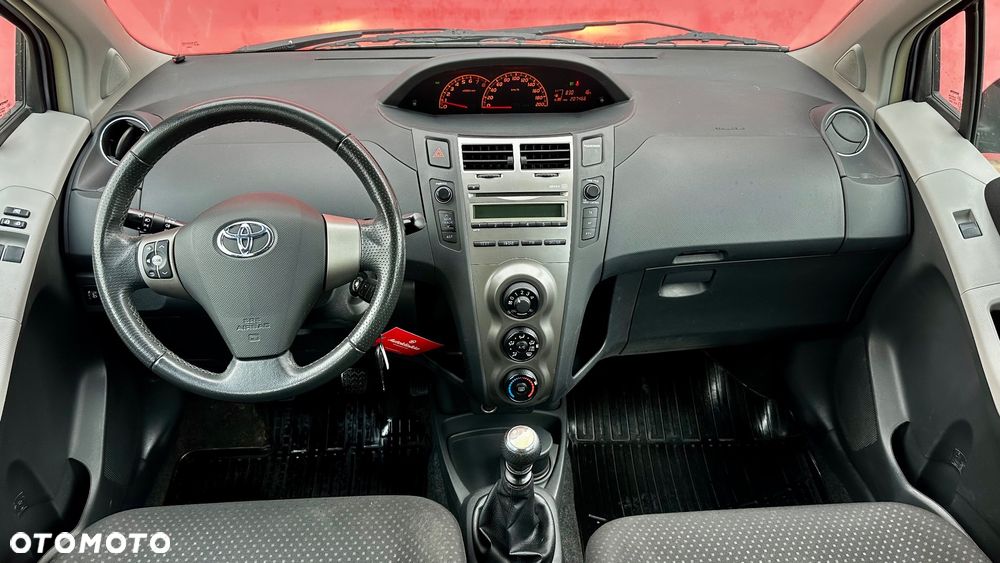 Toyota Yaris 1.33 VVT-i Executive - 20