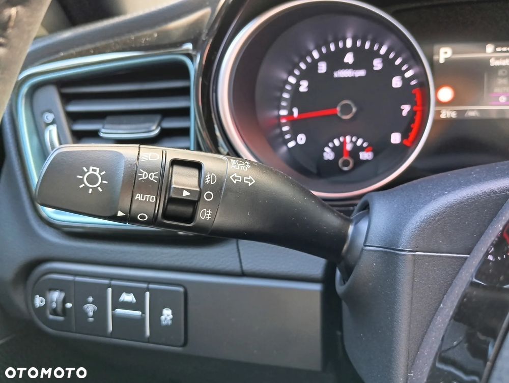 Kia XCeed 1.6 T-GDI Tribute DCT - 26
