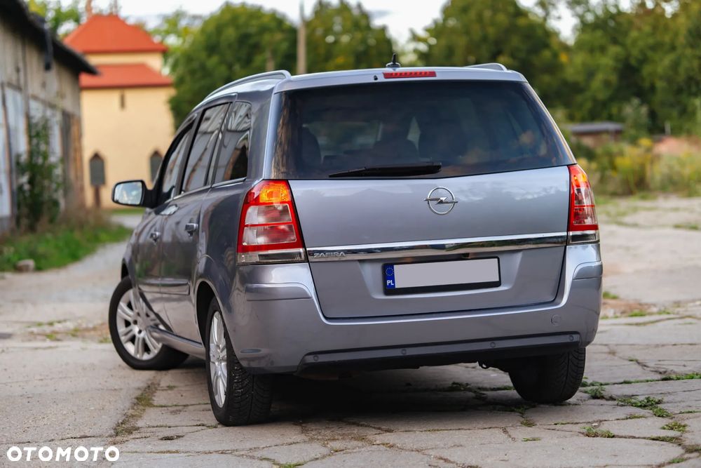 Opel Zafira 1.8 Sport - 9