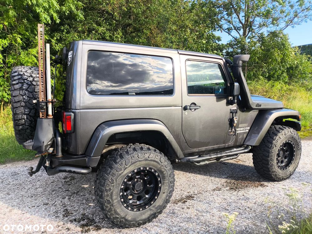 Jeep Wrangler - 9