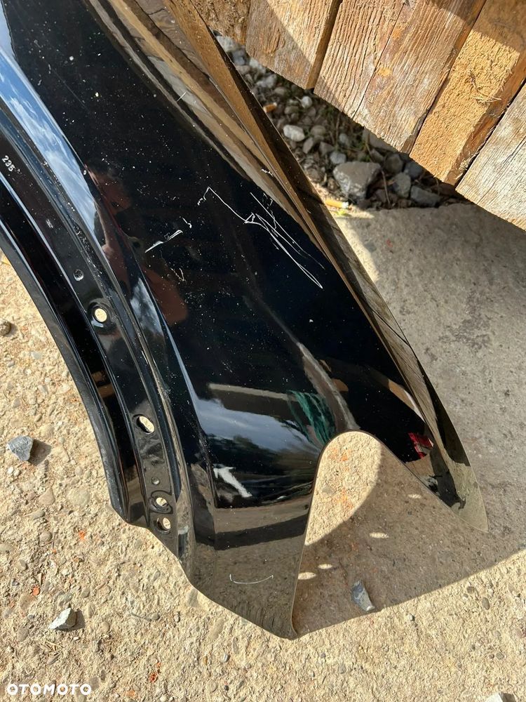 BŁOTNIK PRAWY PRZÓD AUDI E-TRON 4KE - 2