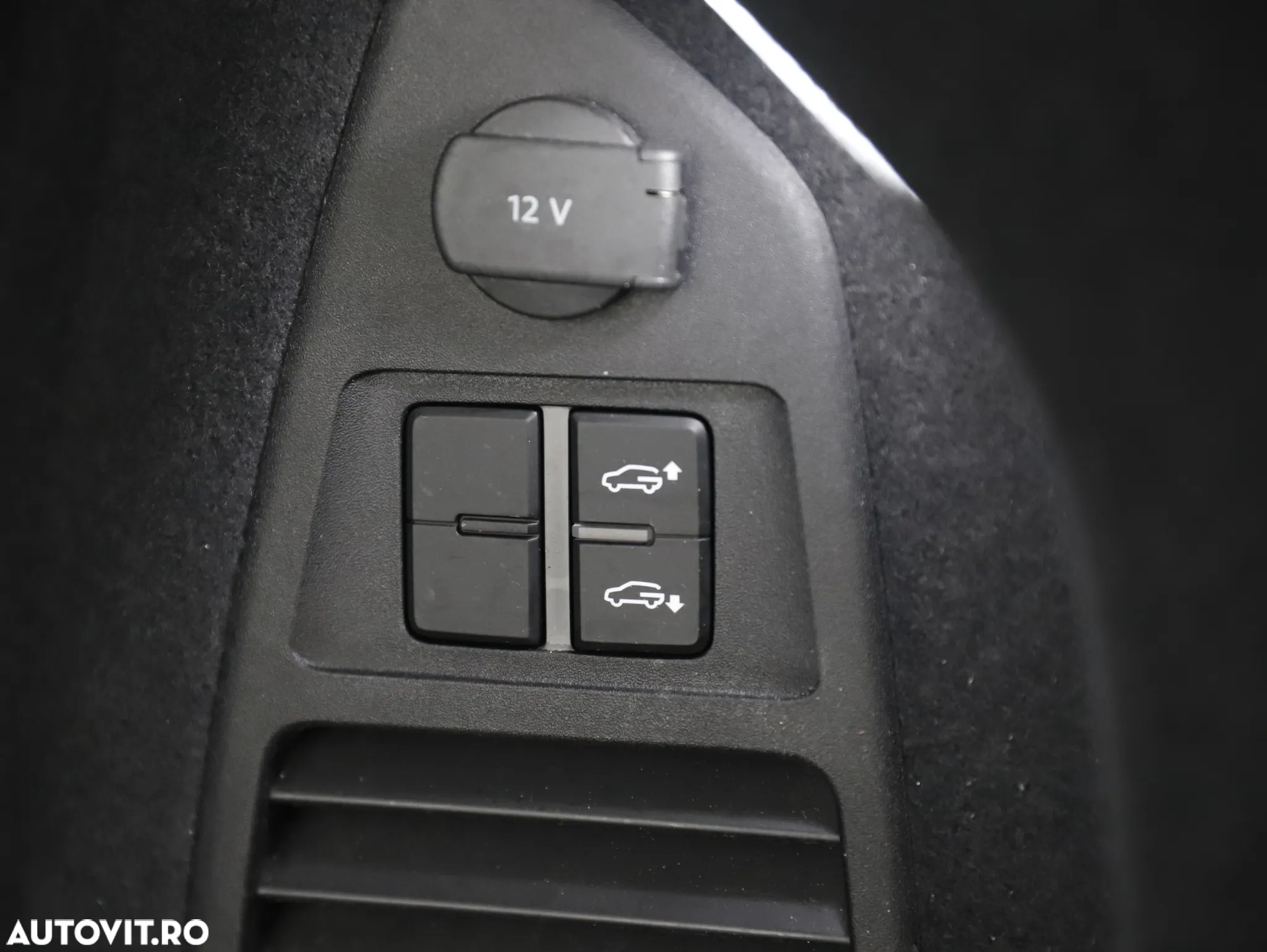 Volkswagen Touareg V6 TDI R-Style - 28