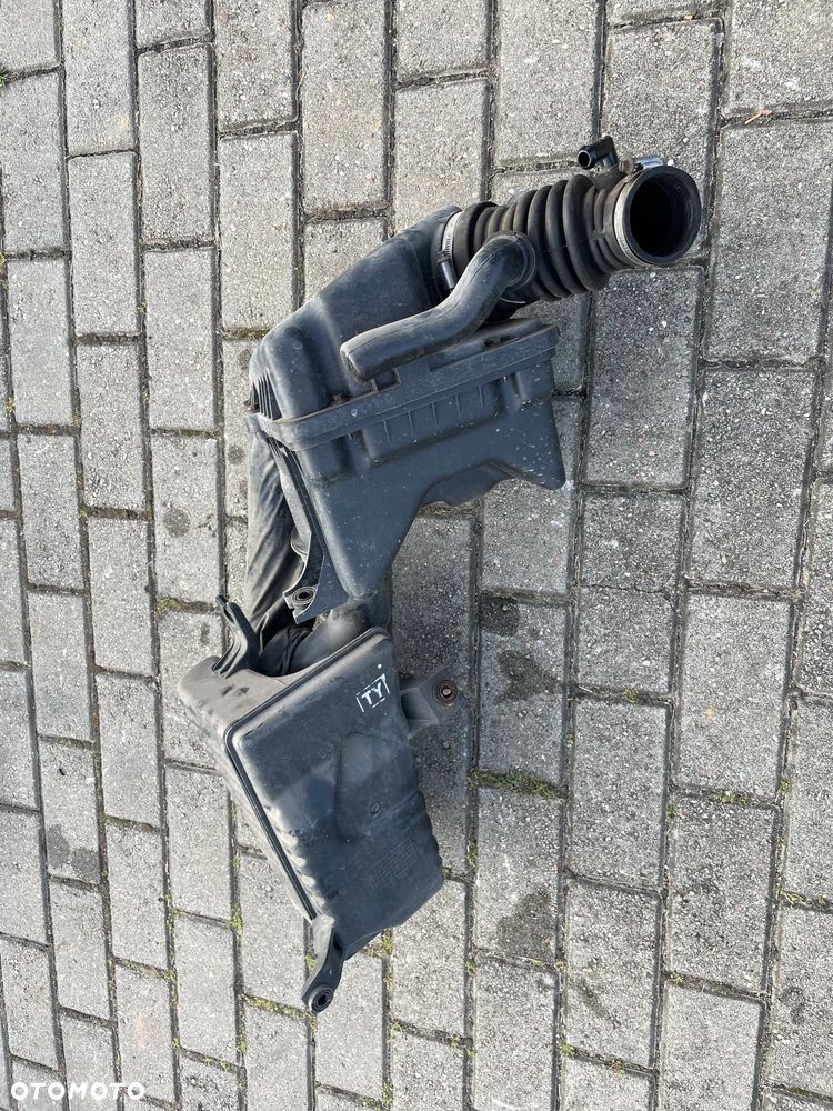 Filtr powietrza rezonator Chevrolet aveo t250 1.2 16V