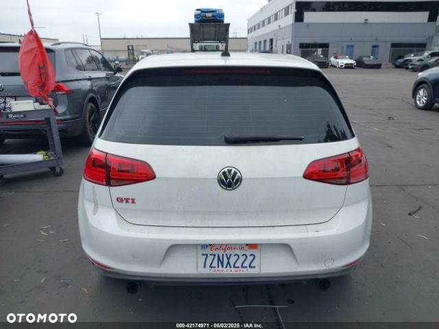 Volkswagen Golf GTI (BlueMotion Technology) DSG - 13